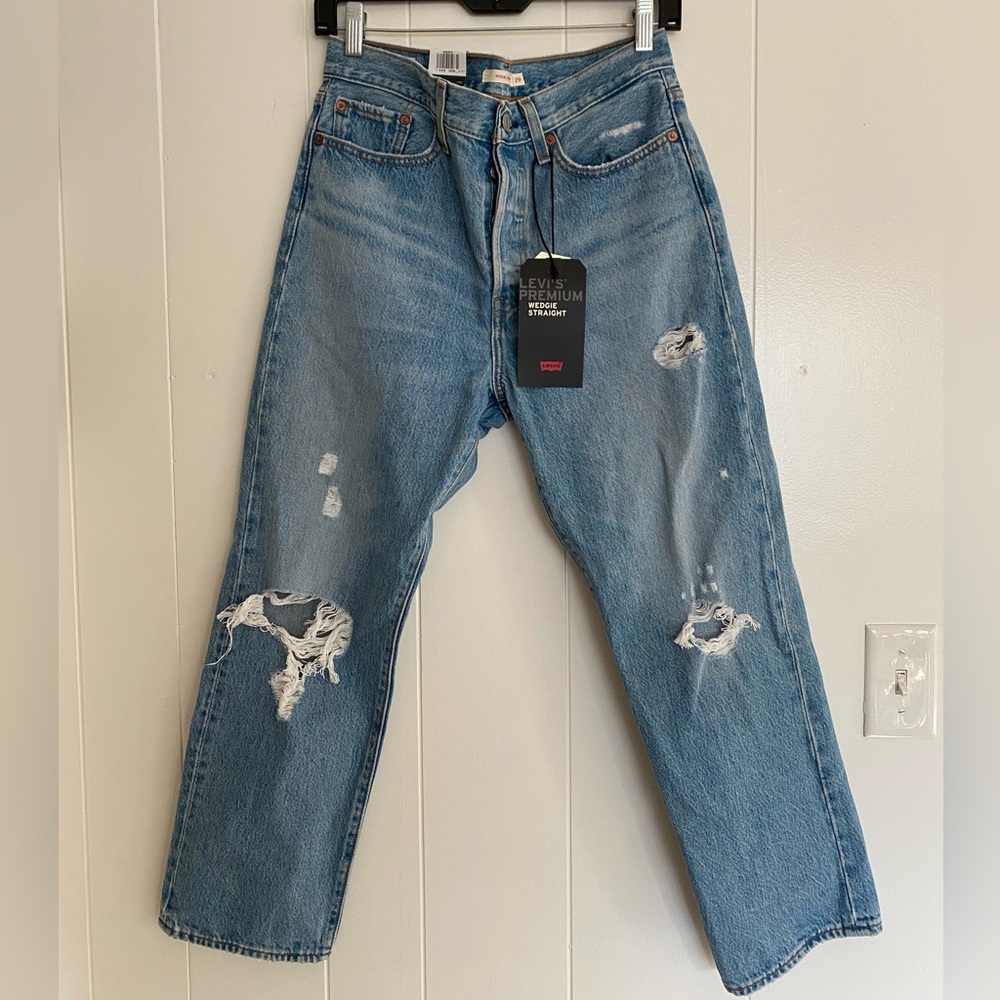 Levi’s Premium Wedgie Straight size 29 NWT